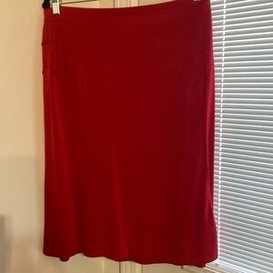 George stretch, red pleated skirt
